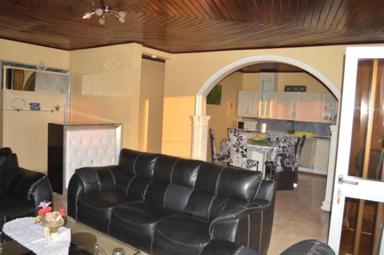 Residence Hoteliere Borel Denver Douala Eksteriør bilde