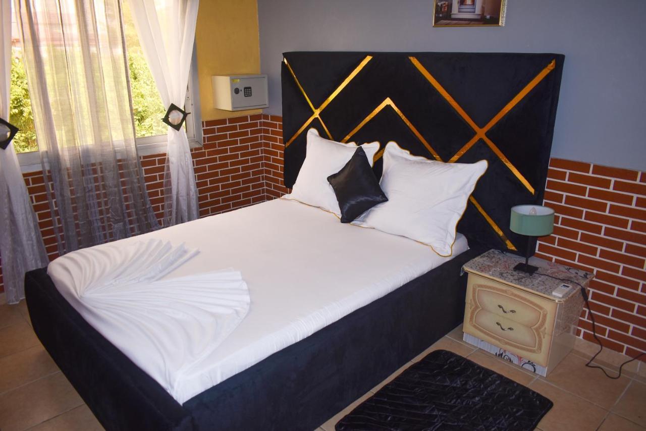 Residence Hoteliere Borel Denver Douala Eksteriør bilde
