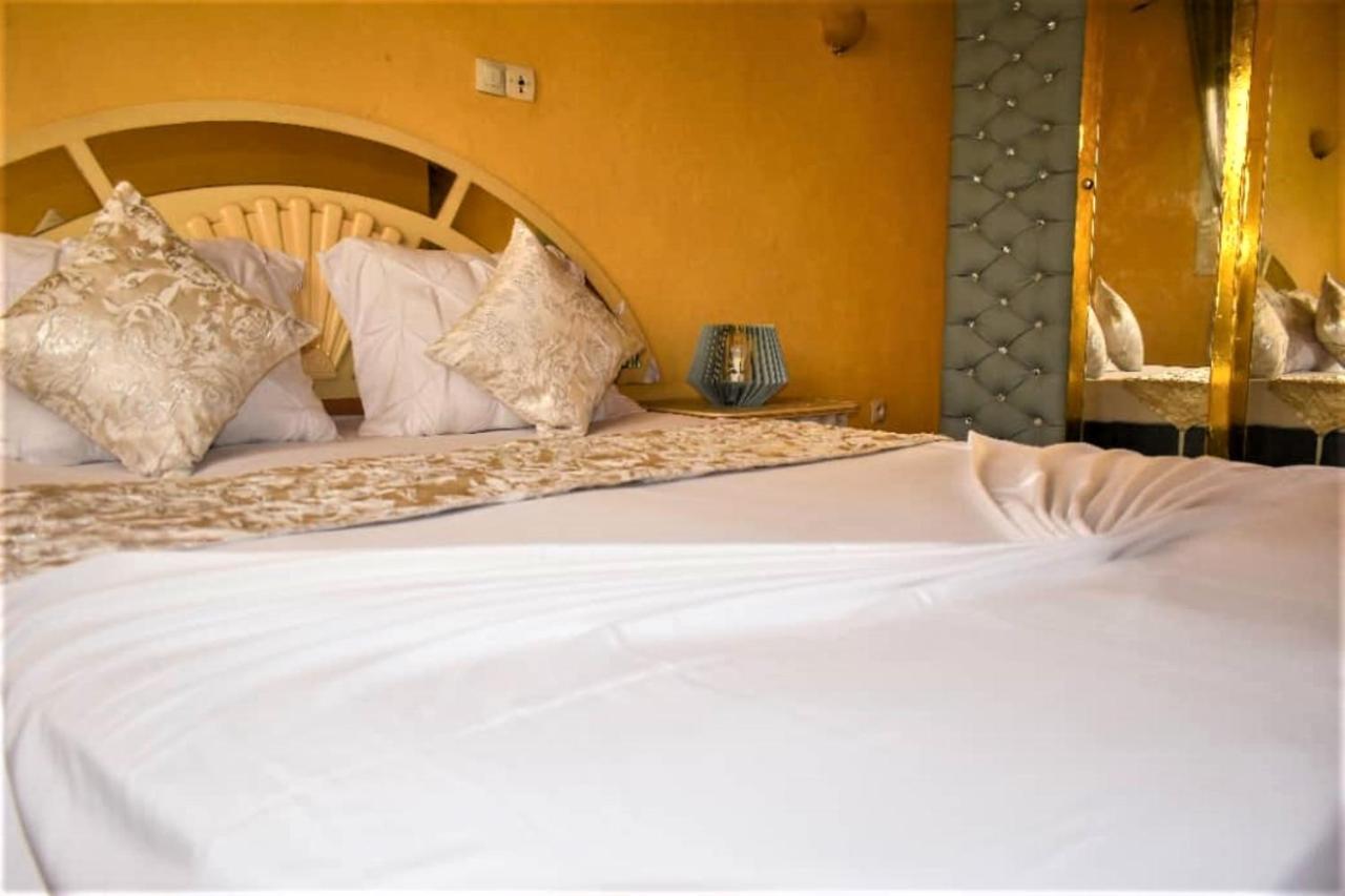 Residence Hoteliere Borel Denver Douala Eksteriør bilde